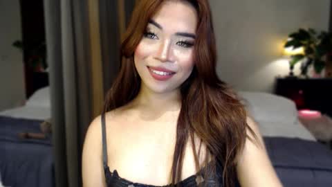 Snapshot of naughty_dreamerxxx chatting on 11/19/25, 04:40 Queen Jess online show from 11/19/25, 04:40