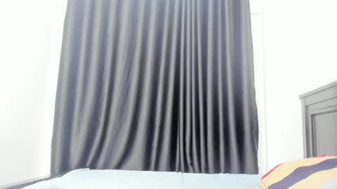 Snapshot of naughty_dreamss chatting on 04/21/26, 07:50 naughty_dreamss online show from 04/21/26, 07:50