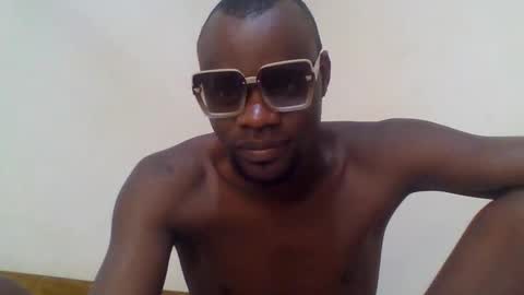 Snapshot of naughty_horny01 chatting on 10/20/25, 05:02 naughty_horny01 online show from 10/20/25, 05:02