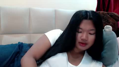 KATE online show from 10/20/25, 02:50