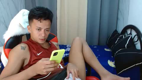 Snapshot of naughty_kirk chatting on 04/22/26, 11:56 Kirk online show from 04/22/26, 11:56