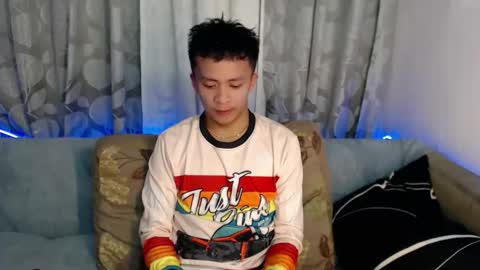 Snapshot of naughty_kirk chatting on 05/11/26, 10:32 Kirk online show from 05/11/26, 10:32
