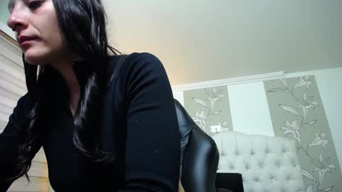 Kitten online show from 01/07/25, 11:26