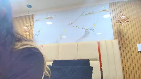 Kitten online show from 07/13/26, 11:24