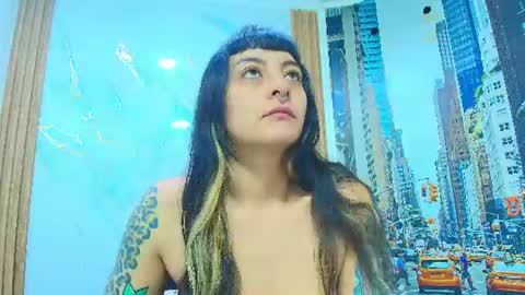 Kitten online show from 07/23/26, 11:41