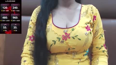 riya online show from 02/10/25, 04:36