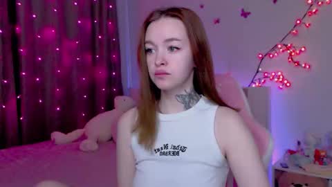 Snapshot of naughty_mablee chatting on 10/06/25, 12:19 Mable online show from 10/06/25, 12:19