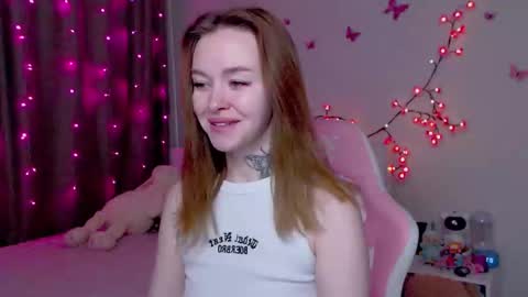 Snapshot of naughty_mablee chatting on 10/20/25, 12:55 Mable online show from 10/20/25, 12:55