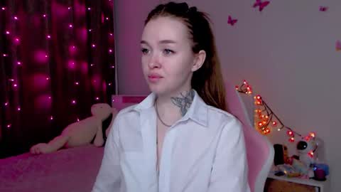 Snapshot of naughty_mablee chatting on 11/20/25, 12:44 Mable online show from 11/20/25, 12:44