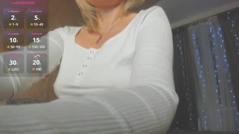 Milena  online show from 02/22/25, 05:24