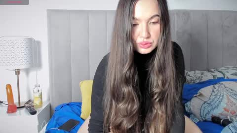 Elena online show from 03/29/26, 10:43