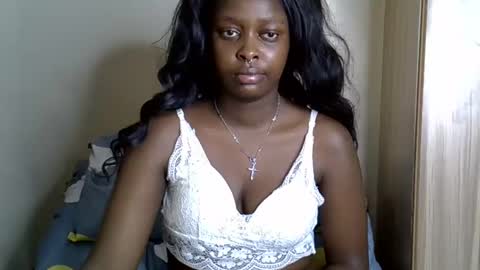Snapshot of naughty_recious chatting on 05/20/26, 03:29 Naughty naughty online show from 05/20/26, 03:29