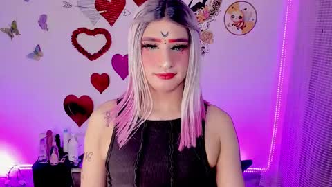 naughty_trans_tiffy online show from 02/03/25, 08:24