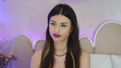 Snapshot of naughtyalicee chatting on 04/06/26, 06:25 naughtyalicee online show from 04/06/26, 06:25