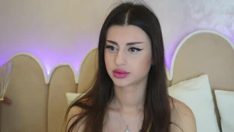 Snapshot of naughtyalicee chatting on 05/19/26, 06:53 naughtyalicee online show from 05/19/26, 06:53