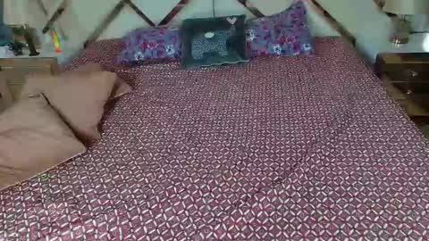 Ana online show from 03/08/25, 01:17