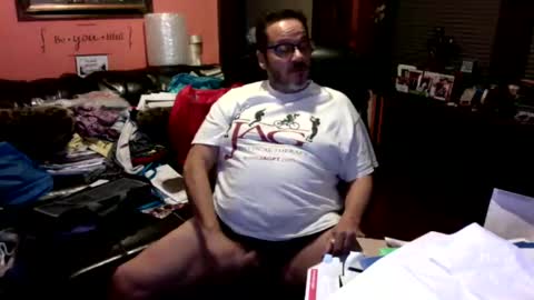 Snapshot of naughtybone chatting on 11/10/25, 05:06 naughtybone online show from 11/10/25, 05:06