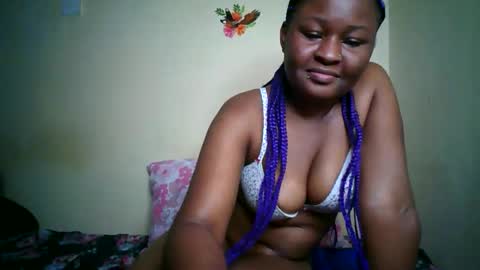 Snapshot of naughtybrownny chatting on 06/04/26, 09:54 MUMU online show from 06/04/26, 09:54