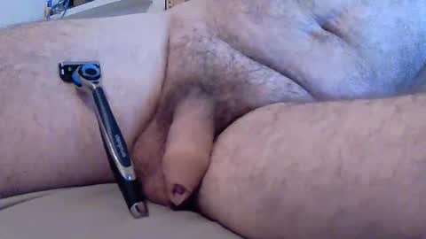 Snapshot of naughtycouple1984 chatting on 10/26/25, 09:53 Naughty Couple online show from 10/26/25, 09:53