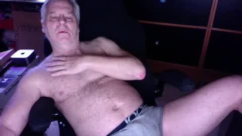 naughtydaddyla online show from 01/12/25, 04:31