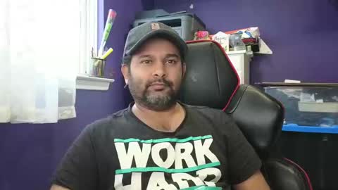 Snapshot of naughtydesicock chatting on 01/06/25, 01:52 sakhtlaundaz online show from 01/06/25, 01:52