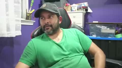 Snapshot of naughtydesicock chatting on 01/12/25, 06:17 sakhtlaundaz online show from 01/12/25, 06:17