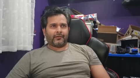 Snapshot of naughtydesicock chatting on 09/26/25, 03:32 sakhtlaundaz online show from 09/26/25, 03:32