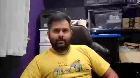 Snapshot of naughtydesicock chatting on 10/12/25, 02:32 sakhtlaundaz online show from 10/12/25, 02:32