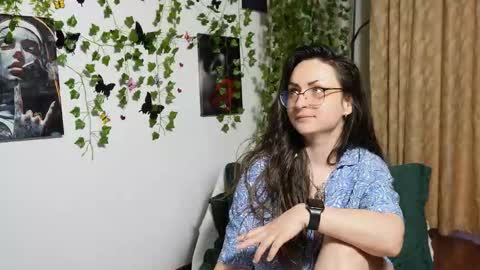 Snapshot of naughtyhomemade17 chatting on 09/13/25, 09:20 Mya Alexya online show from 09/13/25, 09:20