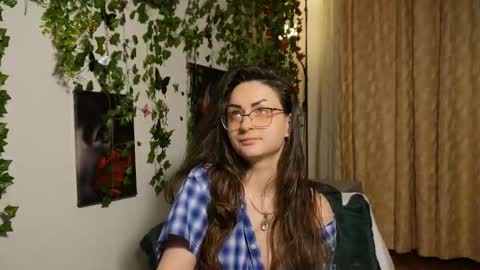 Snapshot of naughtyhomemade17 chatting on 11/22/25, 08:19 Mya Alexya online show from 11/22/25, 08:19