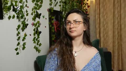 Snapshot of naughtyhomemade17 chatting on 12/05/25, 11:30 Mya Alexya online show from 12/05/25, 11:30