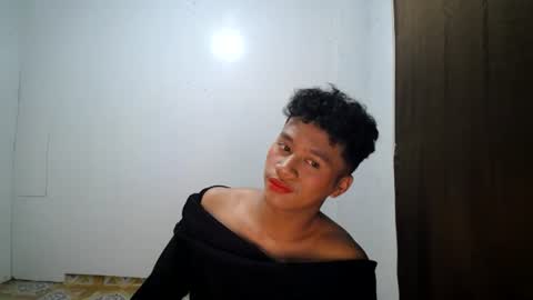 Snapshot of naughtyhot_star19 chatting on 07/04/26, 11:27 today is my birthday i hope i try yehaa for my fisrtime ever and i am waiting for pvt bby online show from 07/04/26, 11:27