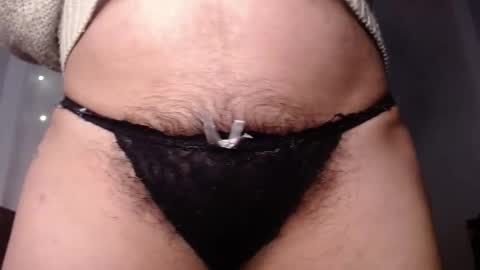 Snapshot of naughtyhotsquirt chatting on 09/14/25, 01:21 Kimberly online show from 09/14/25, 01:21