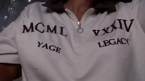 Snapshot of naughtyhotsquirt chatting on 09/16/25, 12:39 Kimberly online show from 09/16/25, 12:39