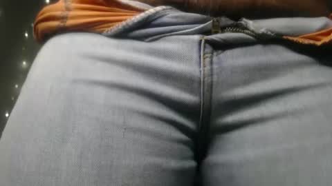 Snapshot of naughtyhotsquirt chatting on 10/04/25, 03:10 Kimberly online show from 10/04/25, 03:10