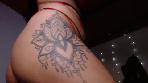 Snapshot of naughtyhotsquirt chatting on 10/24/25, 01:18 Kimberly online show from 10/24/25, 01:18