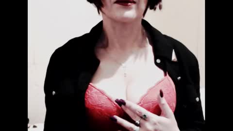 Jenny online show from 11/23/25, 12:21