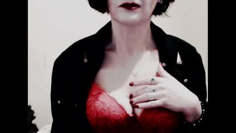 Snapshot of naughtyjenniferxx chatting on 04/10/26, 08:30 Jenny online show from 04/10/26, 08:30