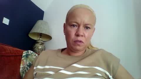 naughtyjennyblondeuk online show from 07/28/26, 01:32