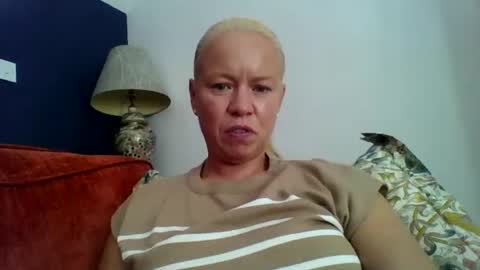 naughtyjennyblondeuk online show from 07/28/26, 02:24