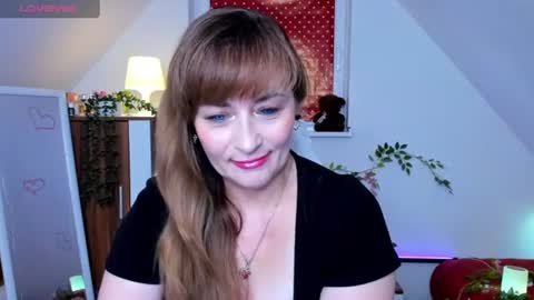 Milana - on air every day except Wednesday from 9 pm to 4 am European time online show from 06/11/26, 09:46