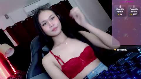 your girlfriend mira online show from 09/11/25, 10:10