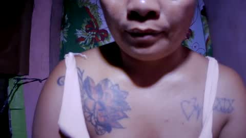 naughtymom_33 online show from 06/16/26, 07:11