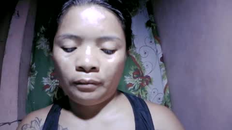 naughtymom_33 online show from 06/19/26, 09:18