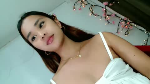 Snapshot of naughtymuse_ chatting on 03/05/26, 06:20 ELISE online show from 03/05/26, 06:20