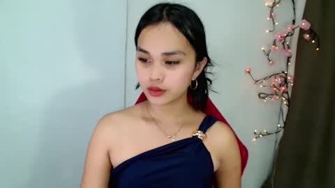 Snapshot of naughtymuse_ chatting on 03/22/26, 06:06 ELISE online show from 03/22/26, 06:06