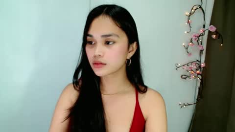 Snapshot of naughtymuse_ chatting on 04/10/26, 10:09 ELISE online show from 04/10/26, 10:09