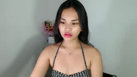 Snapshot of naughtymuse_ chatting on 05/21/26, 05:36 ELISE online show from 05/21/26, 05:36