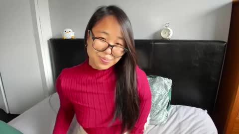 Snapshot of naughtynerdygirl chatting on 10/07/25, 11:51 Gigi Chu online show from 10/07/25, 11:51