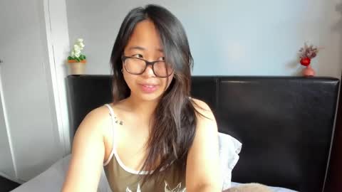 Gigi Chu  online show from 04/05/26, 02:25
